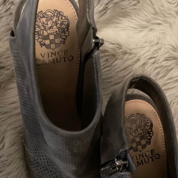 Vince Camuto Kentvi Peep Toe Booties - Picture 4 of 8